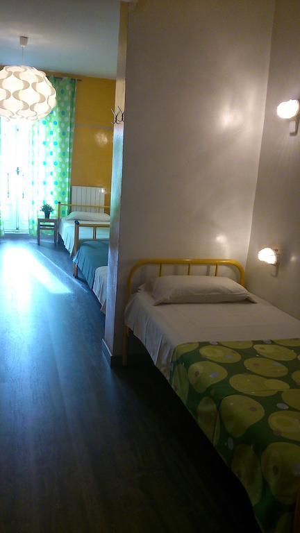 Los Amigos Hostel مدريد الغرفة الصورة